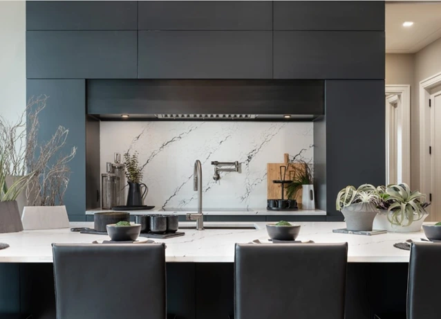 Home Sweet Home – Part 43 – WHAT’S HOT IN TODAY’S HIGH-END KITCHENS